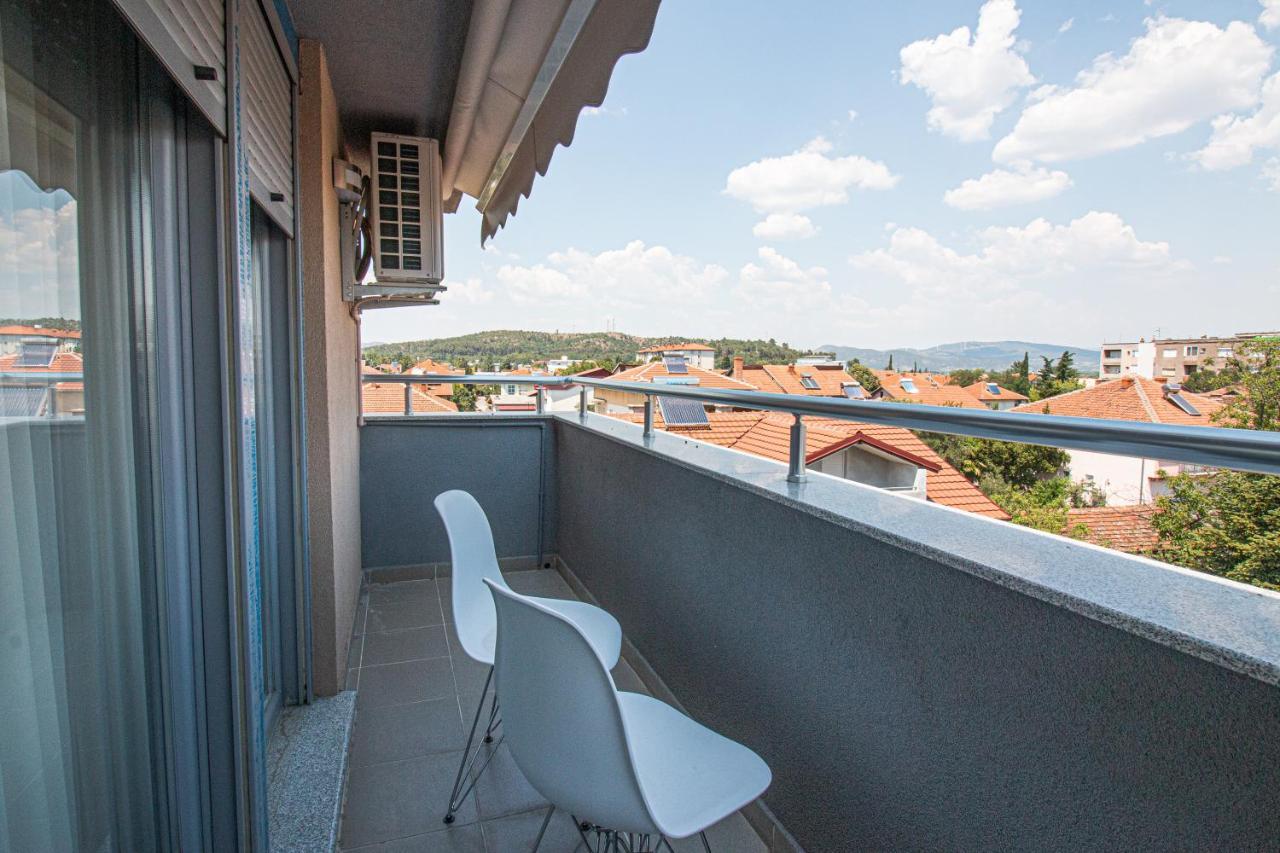 גבגלייה Oasis Apartments מראה חיצוני תמונה
