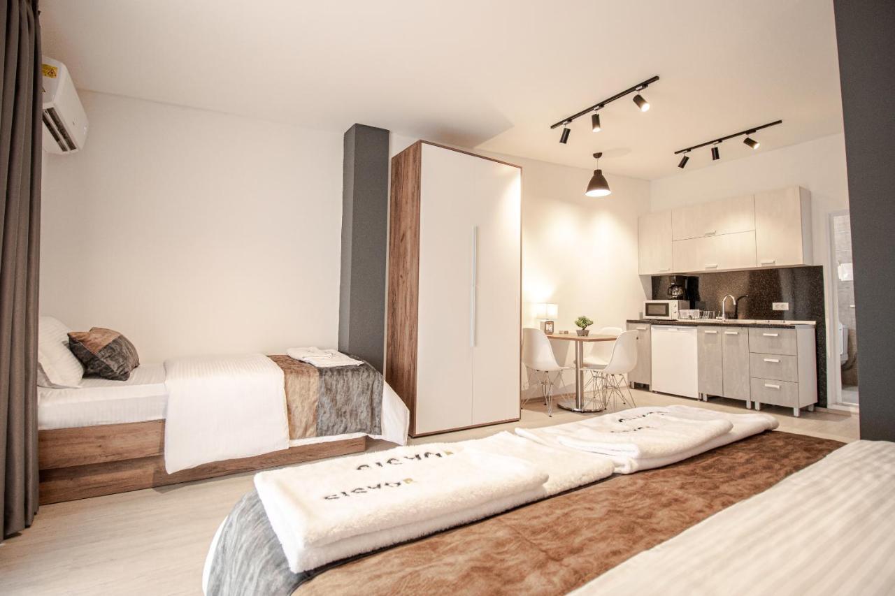גבגלייה Oasis Apartments מראה חיצוני תמונה
